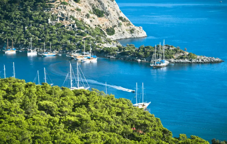 Pamukkale, Fethiye, and Marmaris Economically in 4 Days